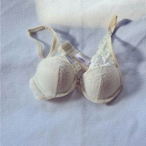32A push up bra